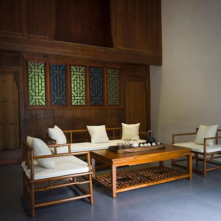 Zen Box House Hotel Yangshuo Exterior photo