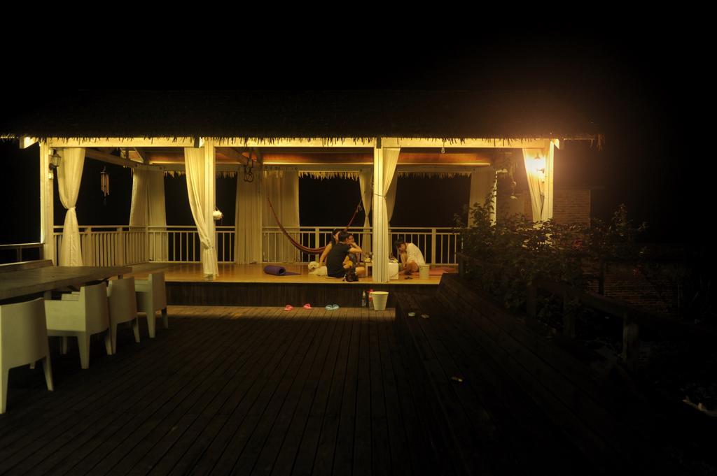 Zen Box House Hotel Yangshuo Exterior photo