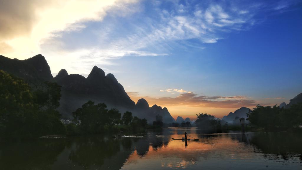 Zen Box House Hotel Yangshuo Exterior photo